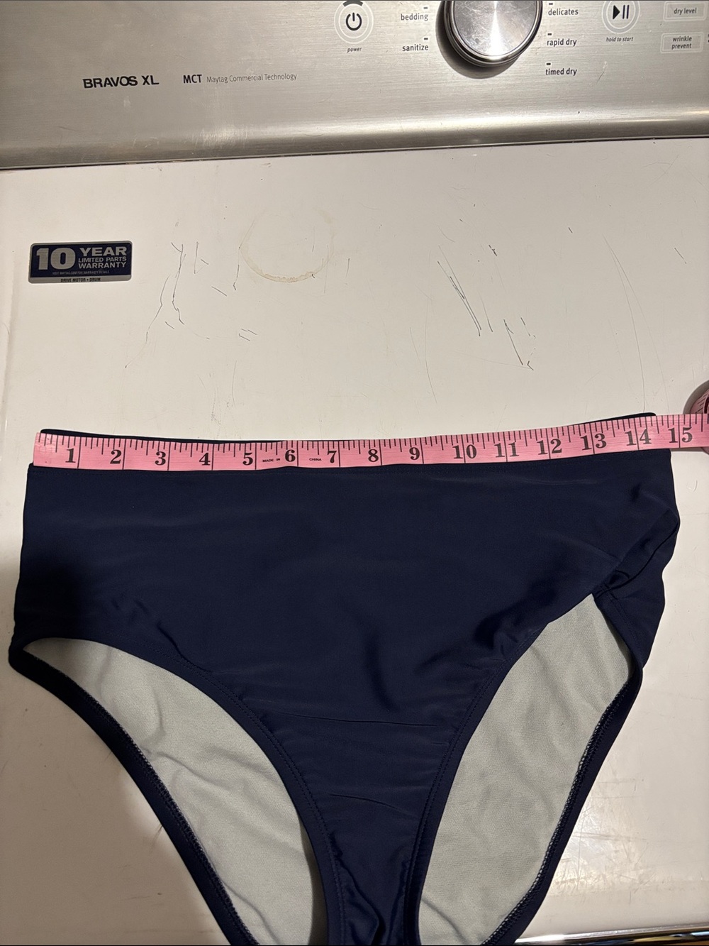 Speedo Bottoms size Medium BOTTOM ONLY - Picture 7 of 7